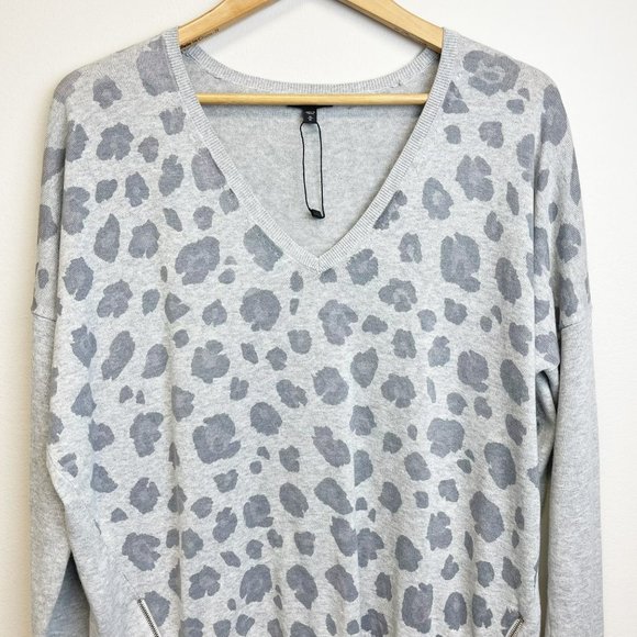 EXPRESS Gray Hi-Low V-Neck Oversized Dolman Leopard Cardigan Zippers Size M - Picture 3 of 11